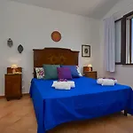 Tarì *