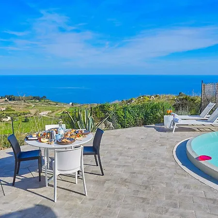 Villa Tari Scopello (Sicily)
