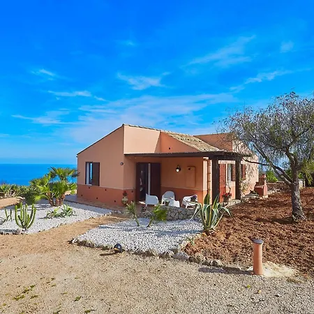 Tari Villa Scopello (Sicily)