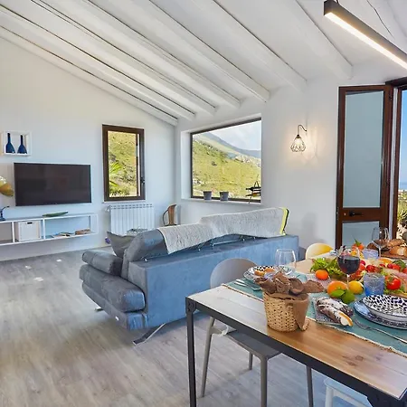 Tarì Villa Scopello (Sicily)